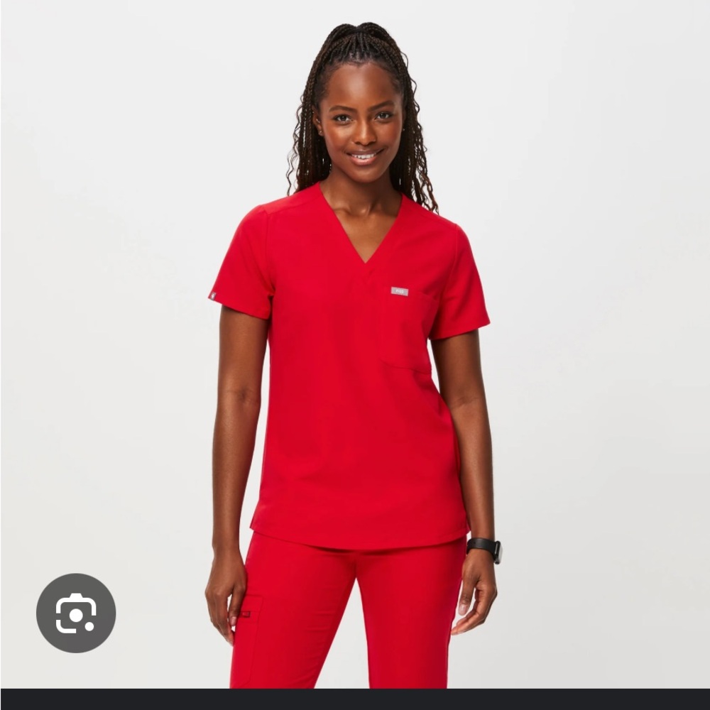 Figs Pop Red scrub set